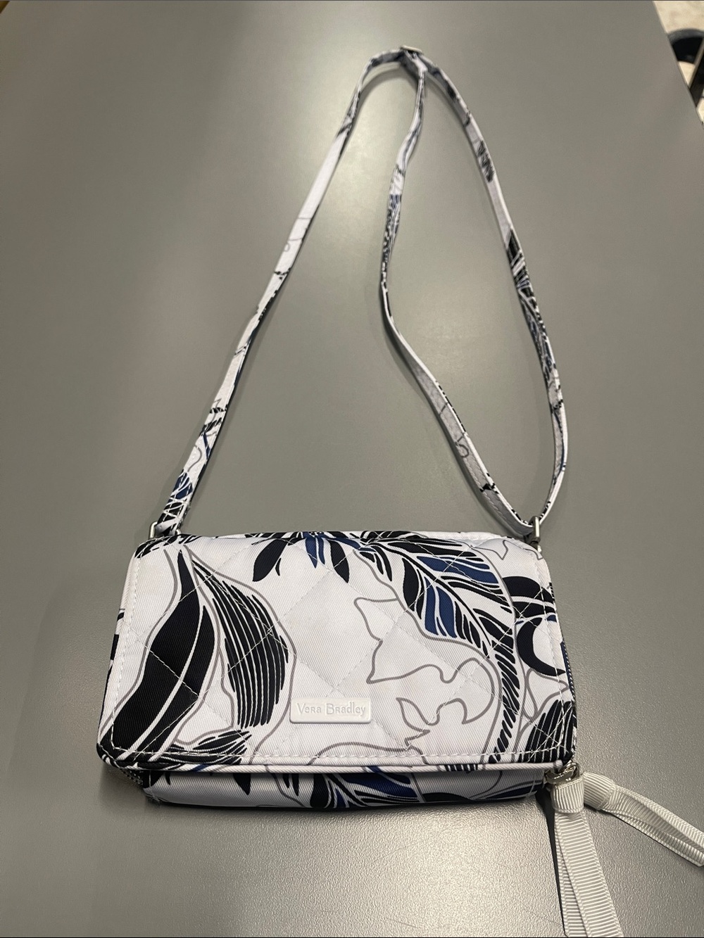 Vera Bradley White Black Navy Floral Quilted Crossbody Wallet